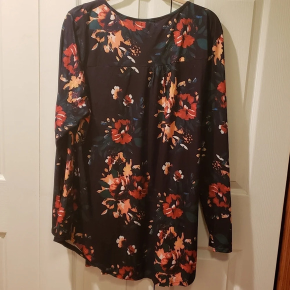 Hallife Womans Tunic - Picture 8 of 9